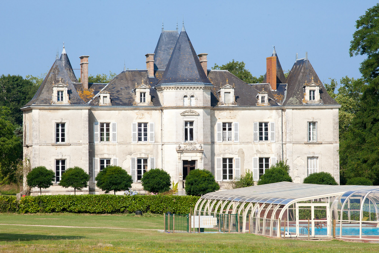 L'ORANGERIE DU CHÂTEAU : LIEU SOMPTUEUX ET IDYLLIQUE - Vendée Vous ...